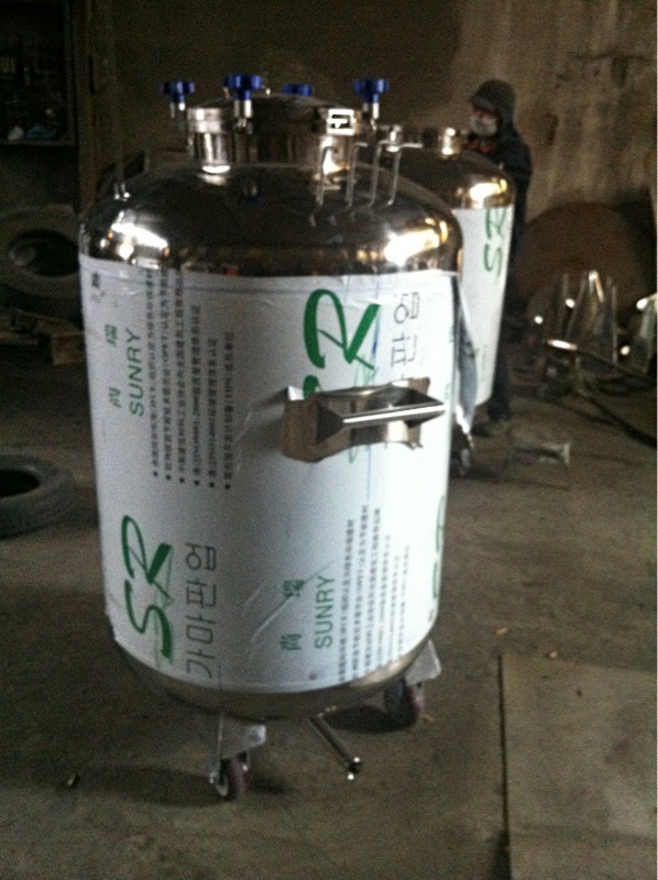 不锈钢储罐 香水储罐 卫生级储罐 化工储罐