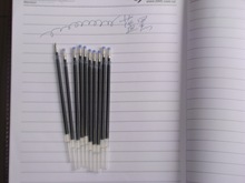 0.5MM子弹头蓝黑中性笔芯 护士医生水笔登记替换笔芯 签字笔水笔
