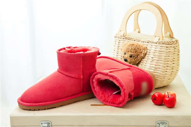 1050113666_1793995830