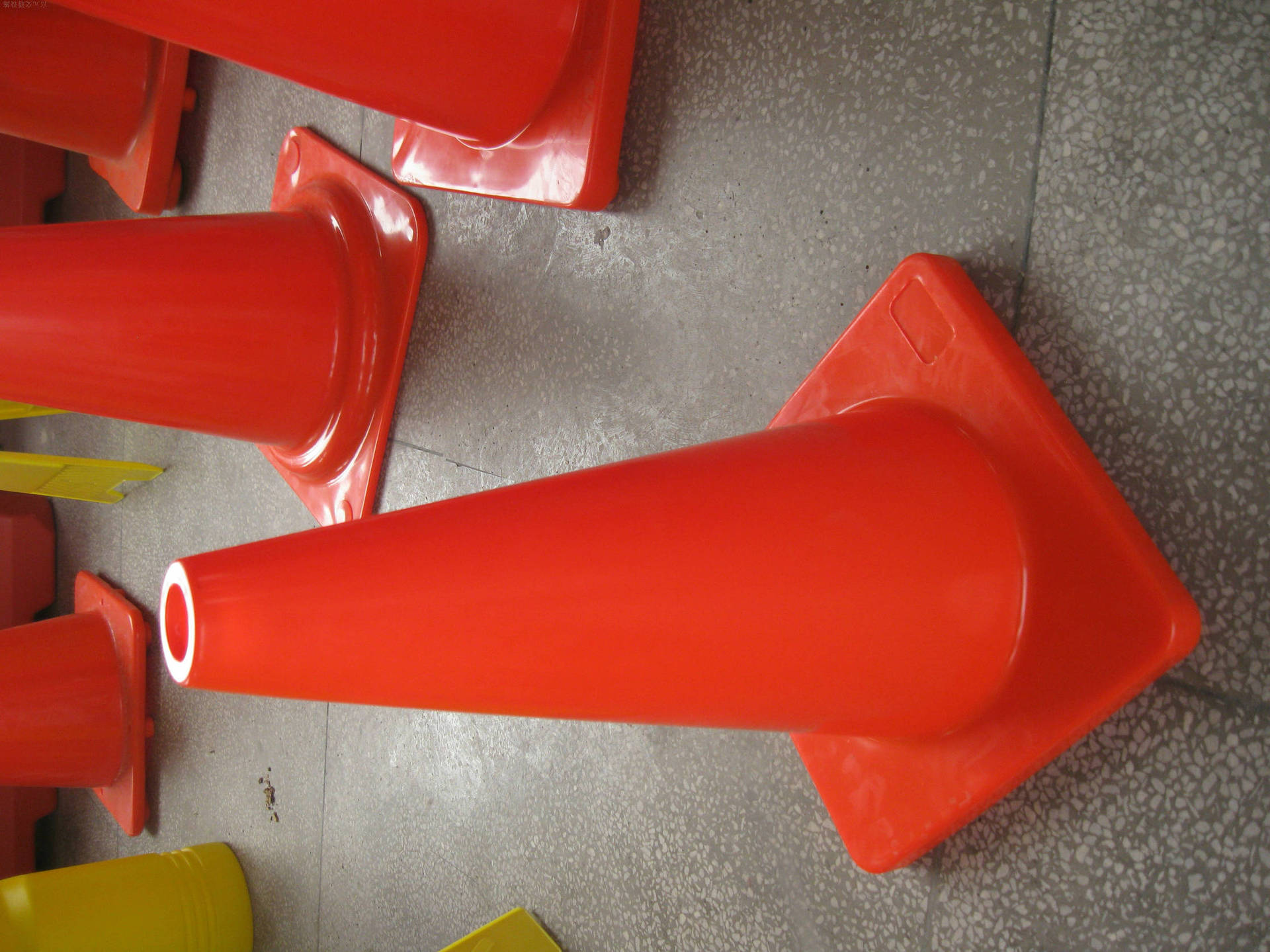 70cm高路锥 压不坏路标 小区 橘红色带反光带 轻型雪糕筒