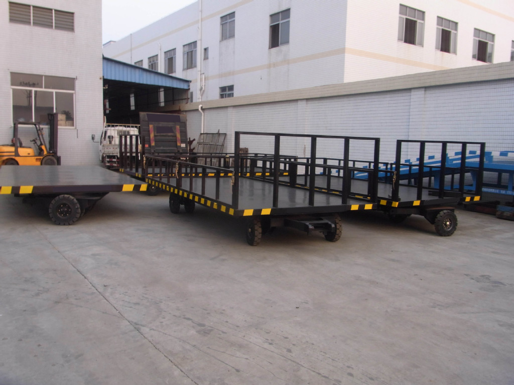 佛山厂家直销带活动式护栏平板拖车