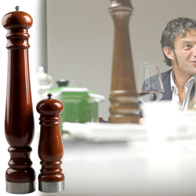 HYU/ A letter Manual Pepper Grinder Stainless steel rod ceramics Inner core Wood color Coffee Pepper mold