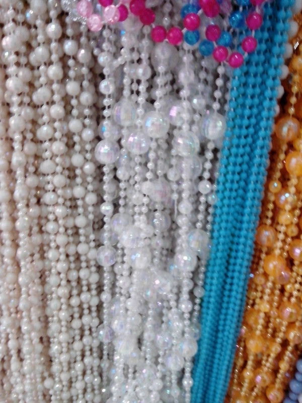Wholesale of 10MM pearl plastic connected bead chains, wedding decoration beads, stage setting props bead curtains detail image 9