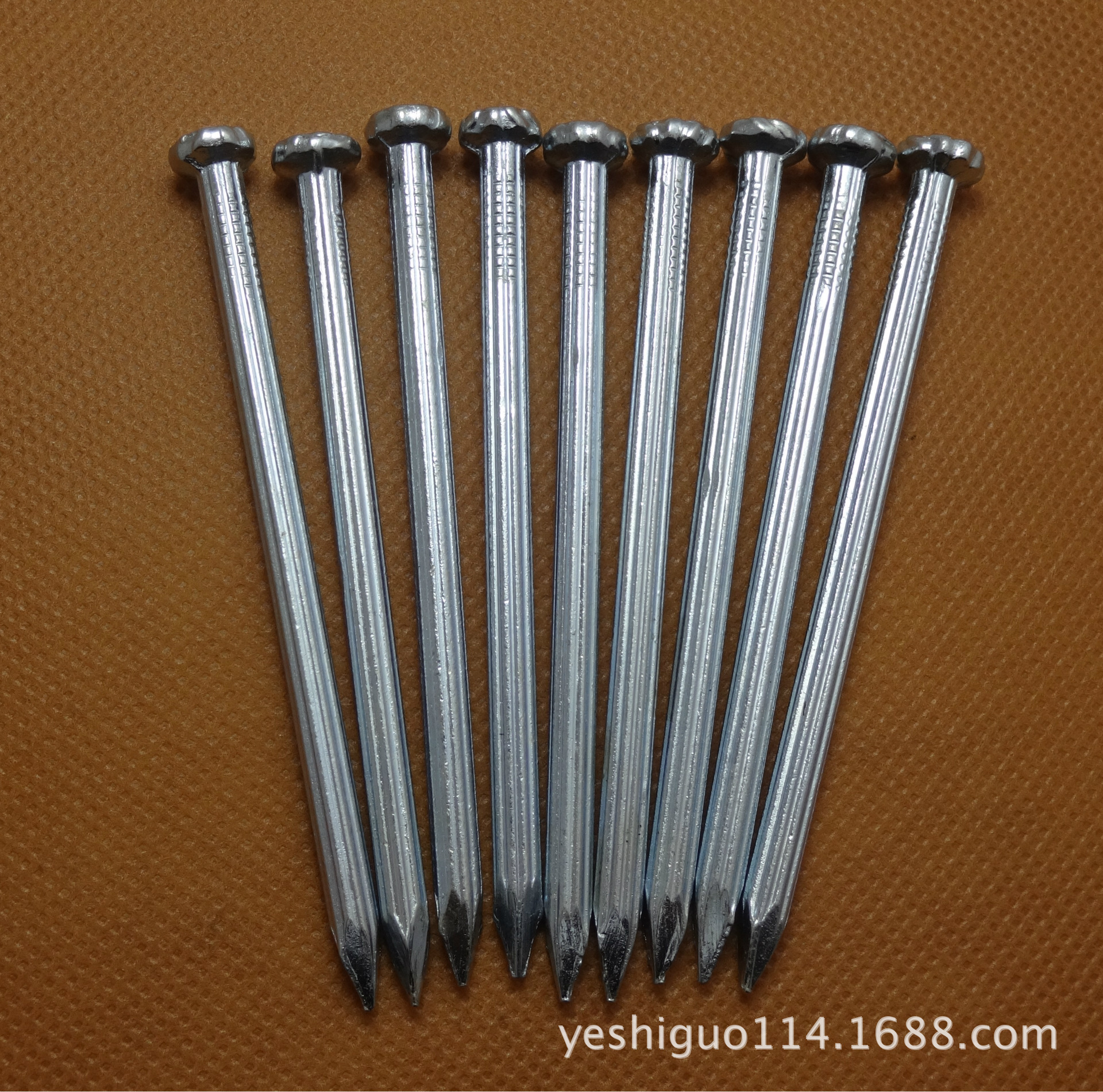 生产供应镀锌水泥钢钉 长度直径50mmx3.5mm 直纹 光杆 斜纹-阿里巴巴