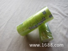 ����ֱ��͸���ľ߽�����1.1cm��0.8cm С���� ��ڽ� ѧ���ľ߽�