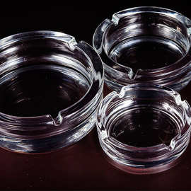 现货供应透明烟灰缸 玻璃烟缸 万宝路烟灰缸 圆形烟缸特价批发