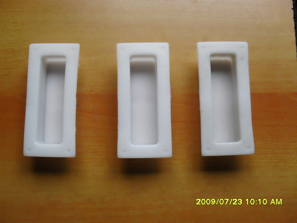 厂家专业供应自动车库门配件车库门塑料拉手滑轮承重轴承四轮