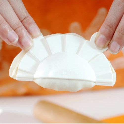 創意家用包餃子器 實用塑料水餃子模具 自助手動餃子夾子 送勺子