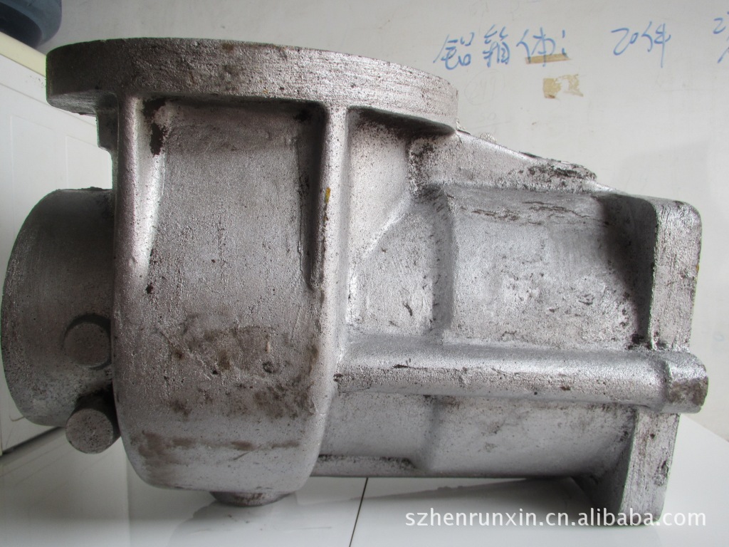 供应深圳铸铝件深圳铝浇注深圳CNC加工件泵体