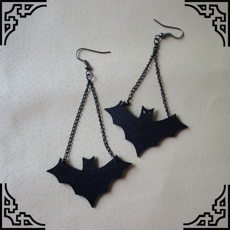 Bat Pattern Women's Gender Retro Bat Pu Leather Halloween Women's Earrings Necklace