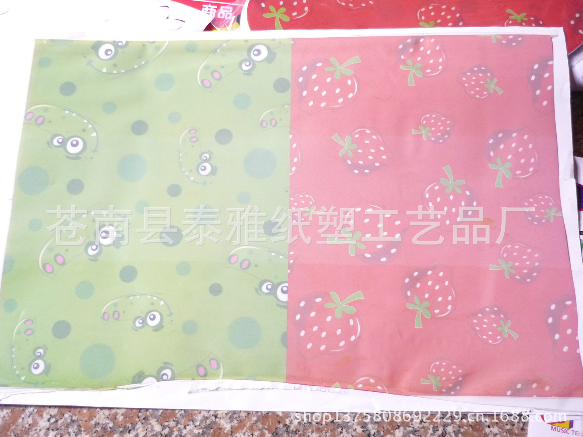 厂家uv印刷  超透pvc印花片  吊牌  书包面