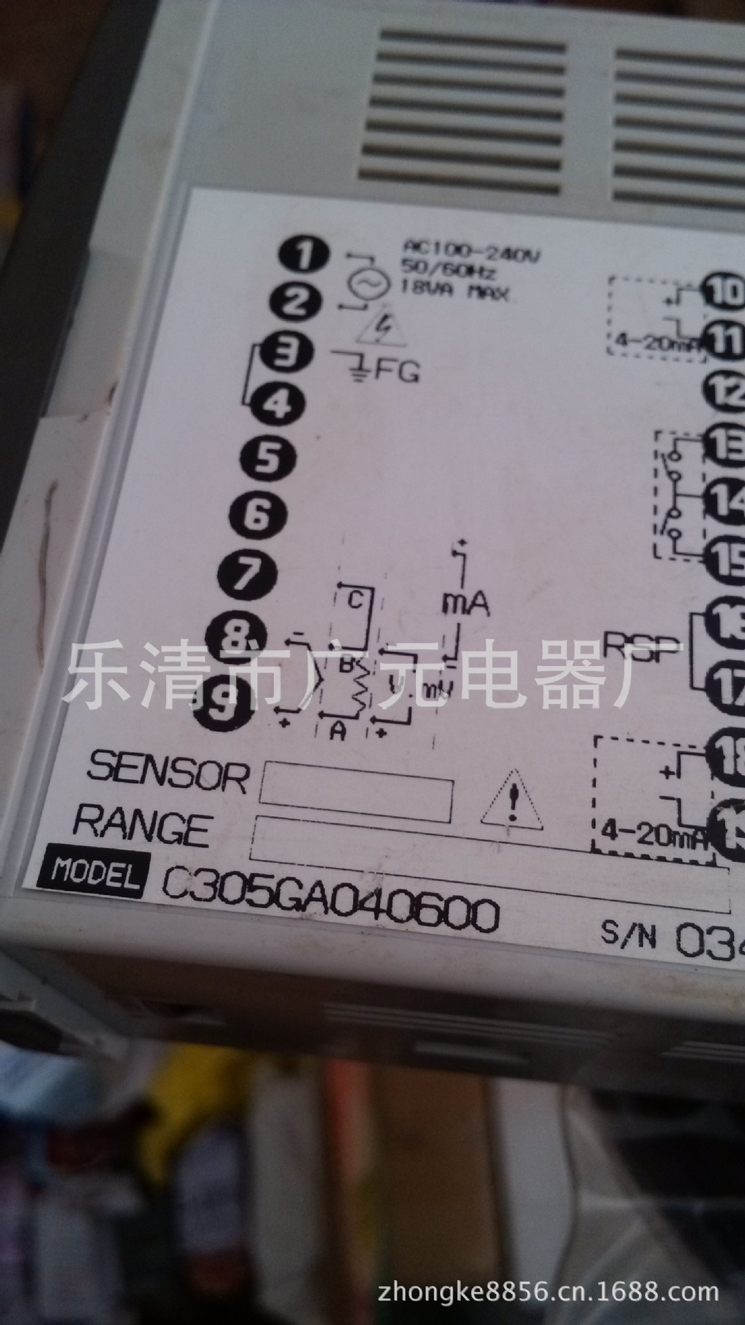 山武SDC30 C305GA040600温控器