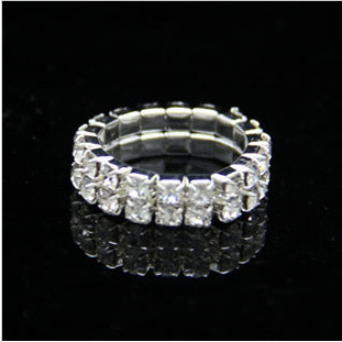 Fashionable elastic ring