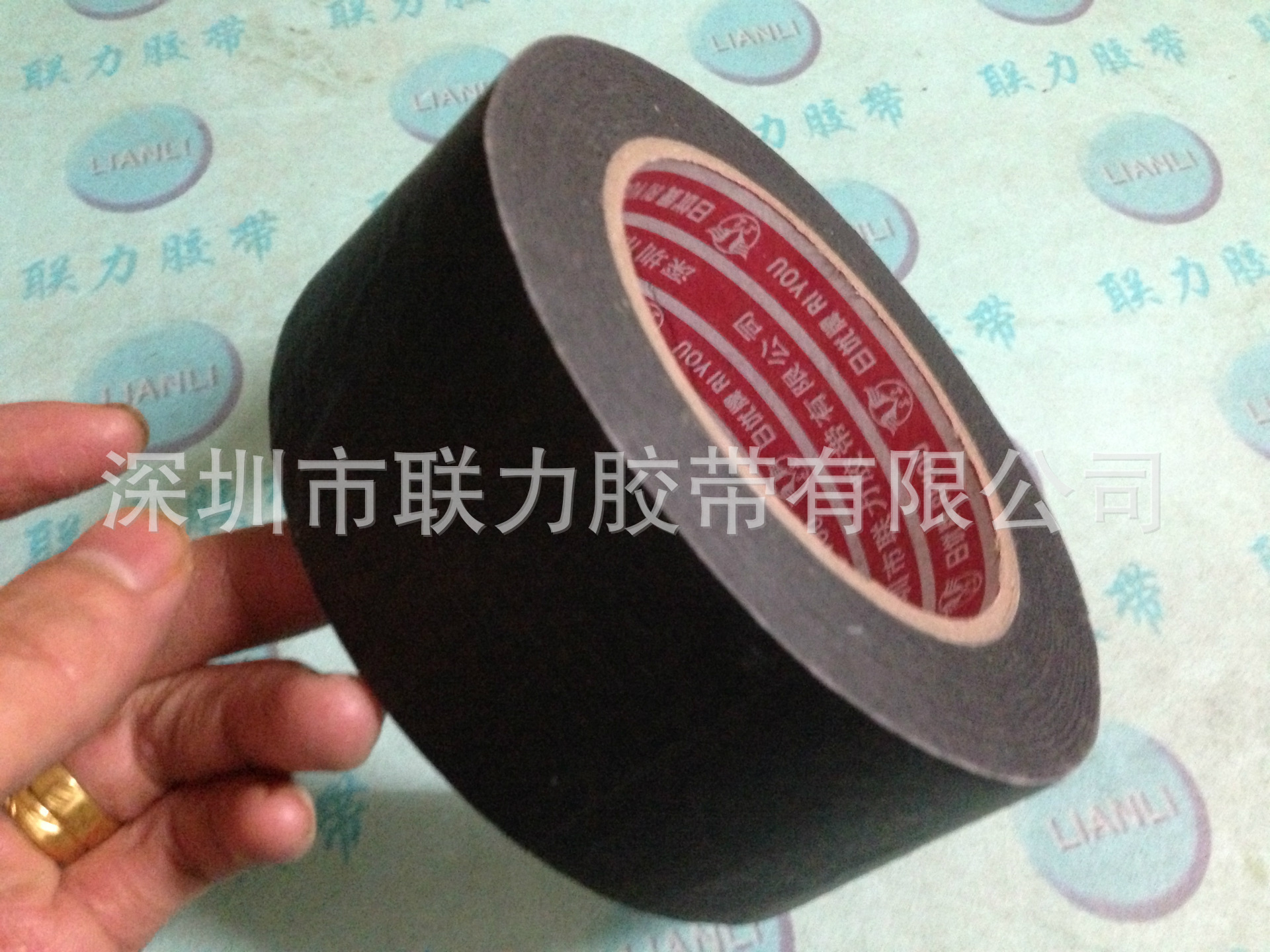 日优牌单面胶遮蔽保护黑色美纹纸加粘高温皱纹纸胶带 50mm宽*50m