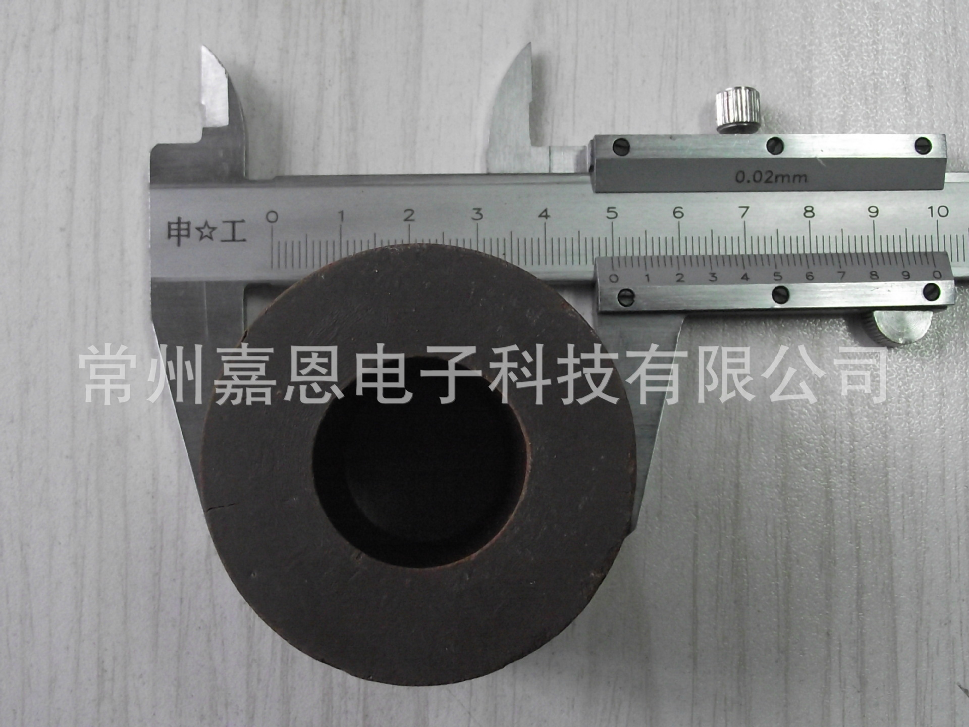 长期供应穿心电器通讯滤波器EMI欢迎致电电容逆变器薄膜电容器