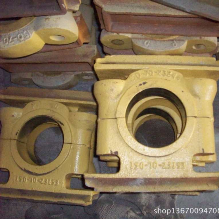 山推SD16推土机 耳轴 16Y-80-10000