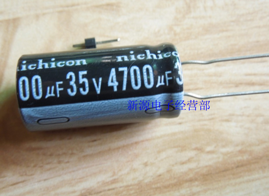 35V4700UF 电解电容 电容 35V 4700UF 体积16×30