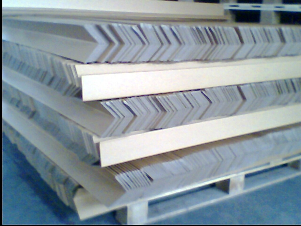 厂家供应纸护角 纸托盘 蜂窝纸箱