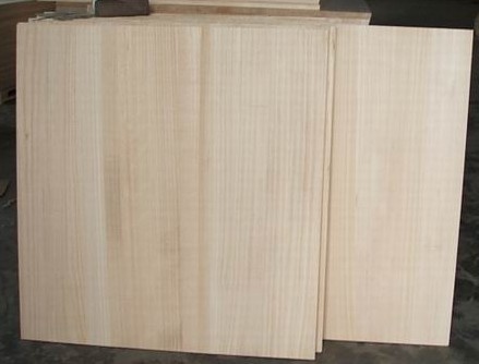 供应各种规格直拼桐木板集成材可用于家具抽屉板装修用16MM桐木板