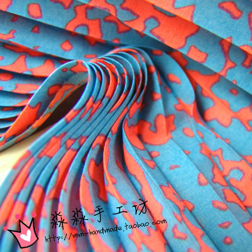 新款布料 海蓝色底斑点水玉风琴褶百褶皱 不透水洗韩国雪纺裙面料