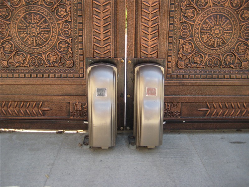 铁艺大门庭院门铜门不锈钢门铸铝门的伙伴阿尔卡诺开门机阿尔卡诺