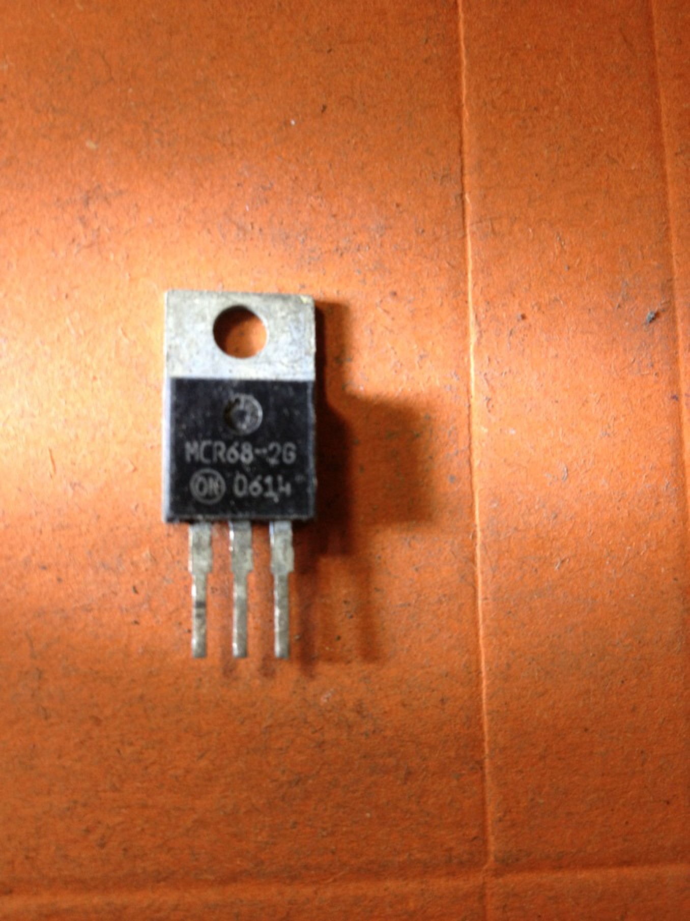 专营三极管批发MCR68