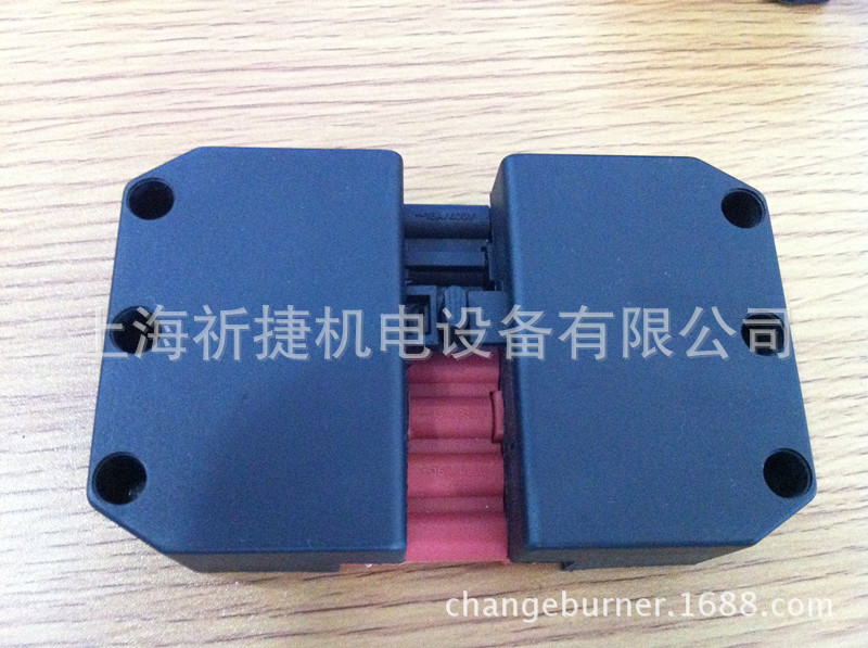 燃烧器|七芯插座