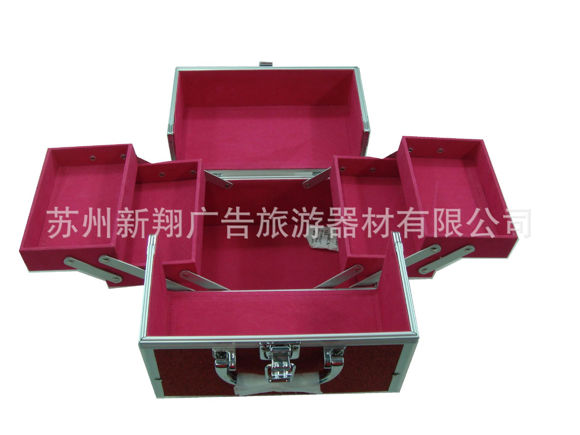 1073599121_1368840105