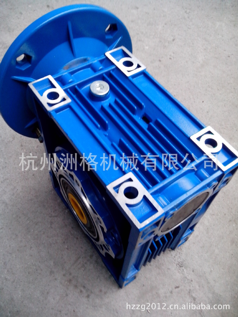 方形蜗轮蜗杆减速箱，孔输入直连式孔输出，节省安装空间