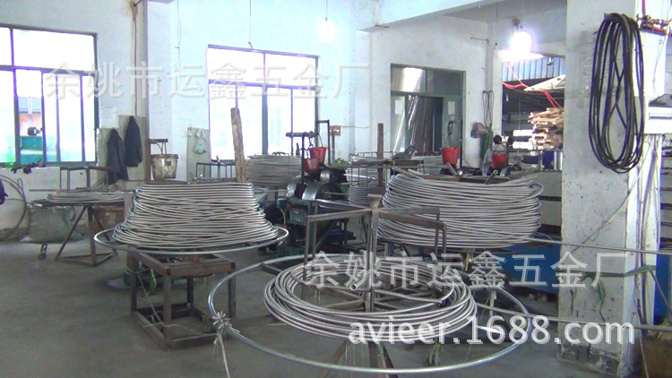 Wholesale 304 stainless steel corrugated tubes for 4-inch, 6-inch and 1-inch cold and hot water inlet hoses of solar water heaters undefined