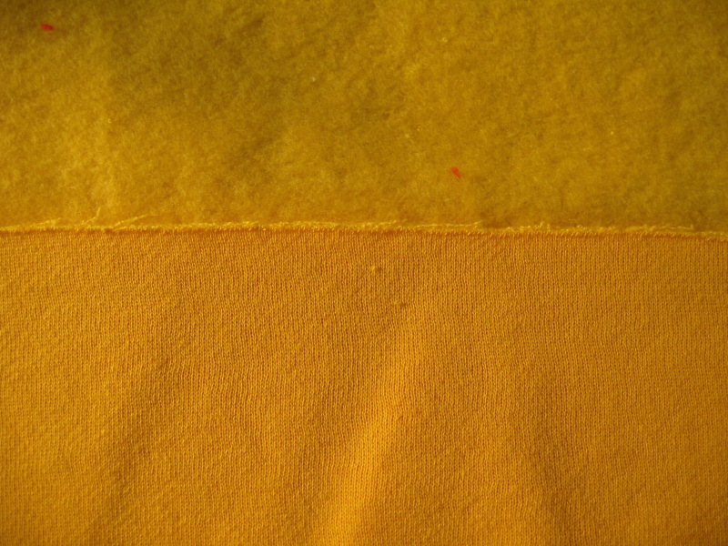 供应各种规格的短纤单面绒 涤纶纱卫衣绒 全涤单面绒 便宜绒布