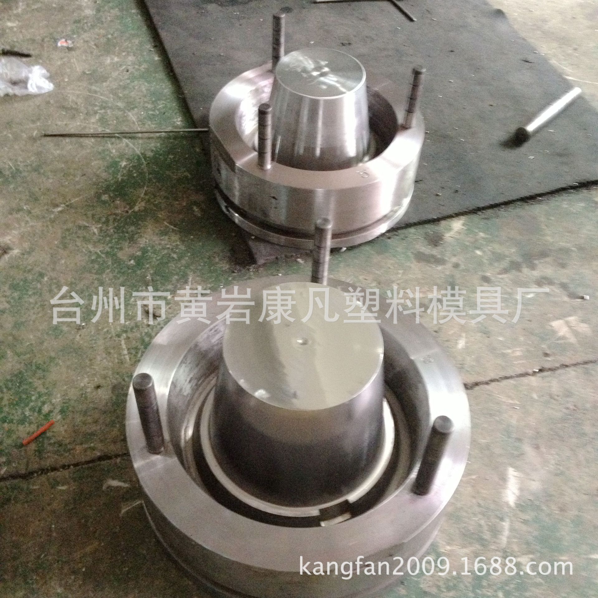 黄岩塑料桶模具，撮箕塑胶铲 雪橇模具 泥灰桶模具价格