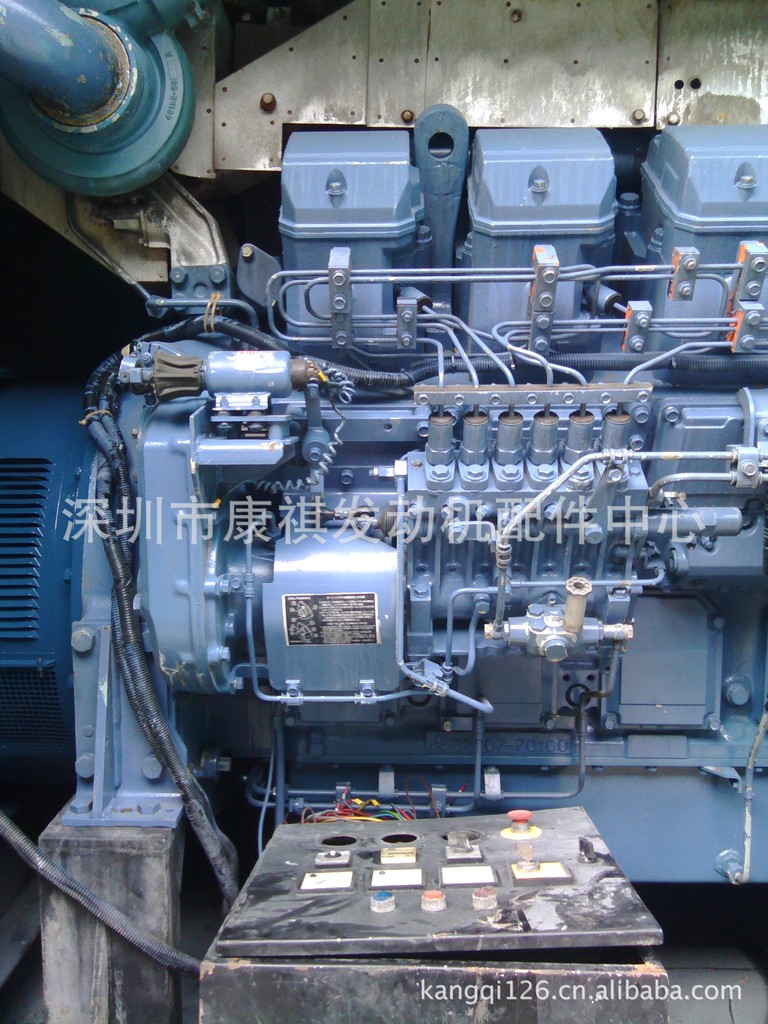 供应三菱S12R-PTA发动机配件，充电机，启动马达，油泵执行器