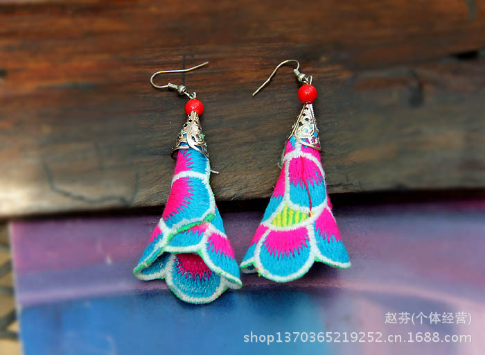 布艺喇叭花耳环