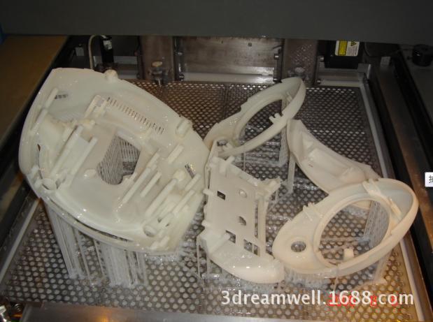 670345257_1269615966