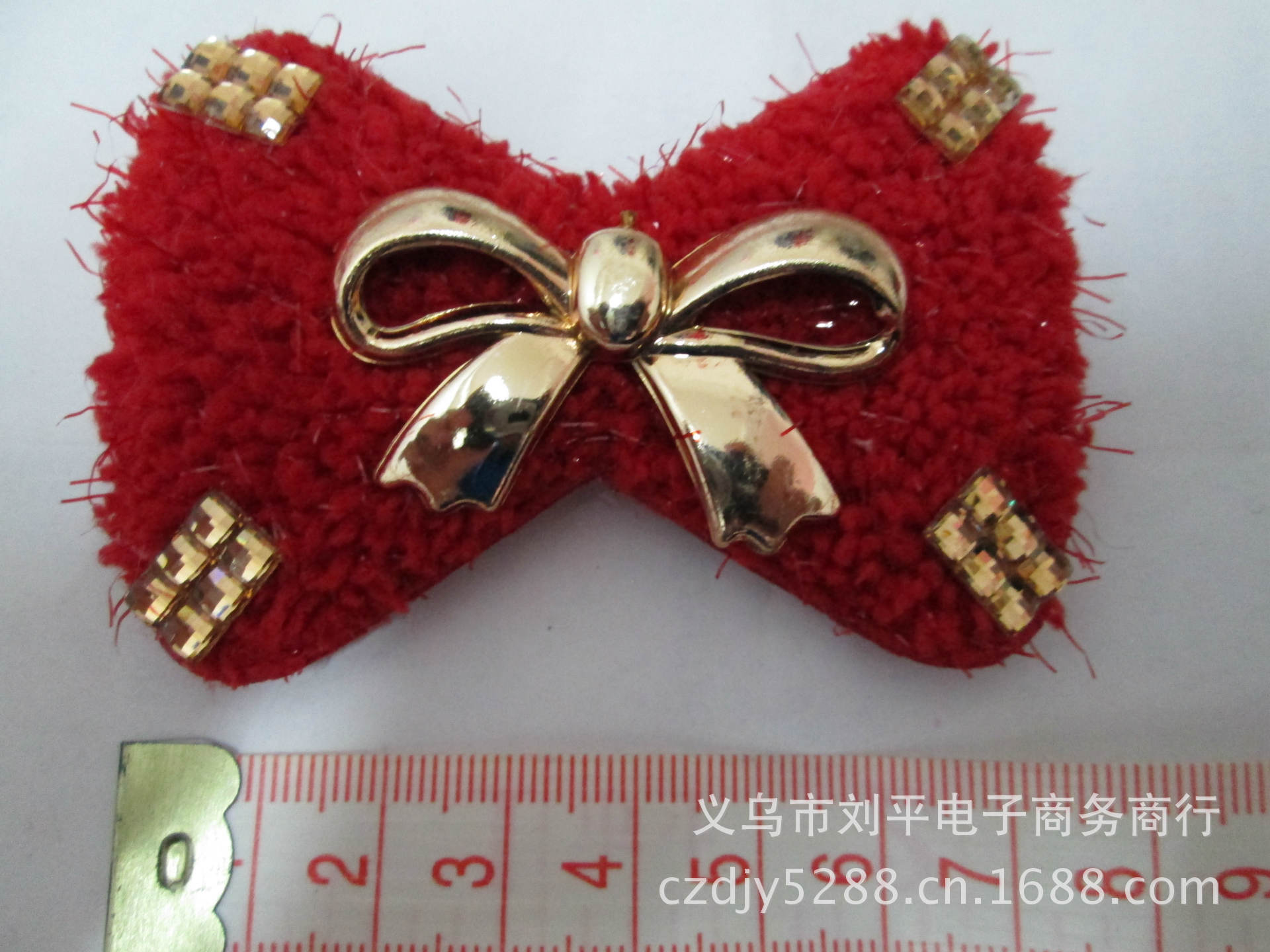 厂家供应（超声波压花）8字花 各种形状布花 玩具配件 衣服配件