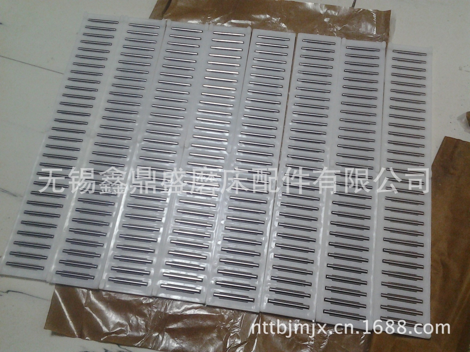 险峰机床厂、无锡机床厂无心磨床M1083滚针板