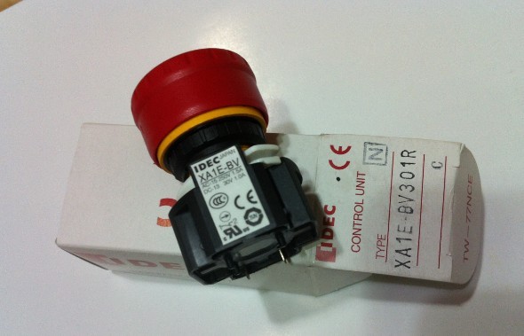 和泉紧急停按钮IDEC原装正品假一罚十 XA1E-BV301R