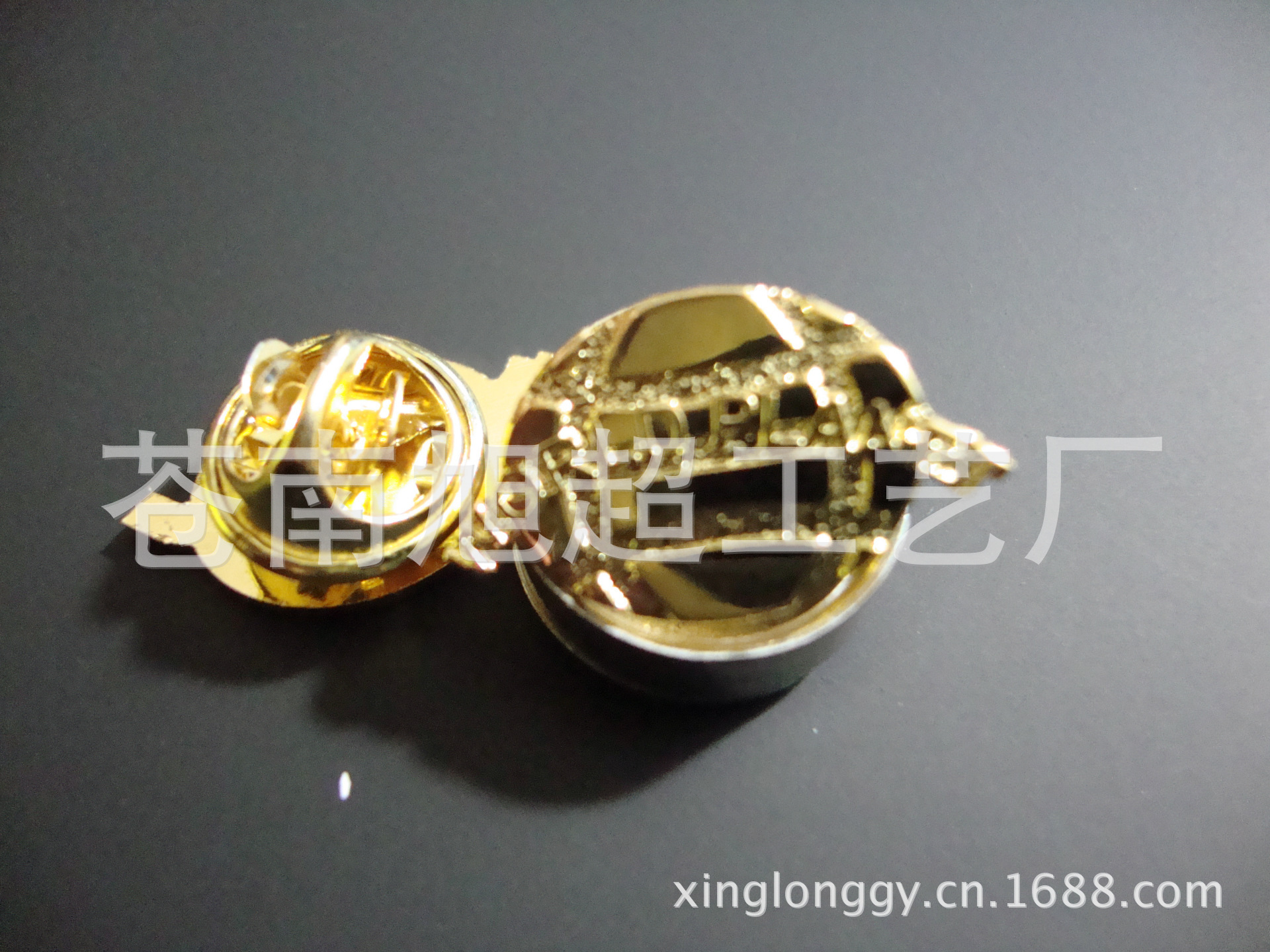 供应铭牌挂件吊牌锌合金标牌箱包激光金属标牌电镀印刷凹凸二维码