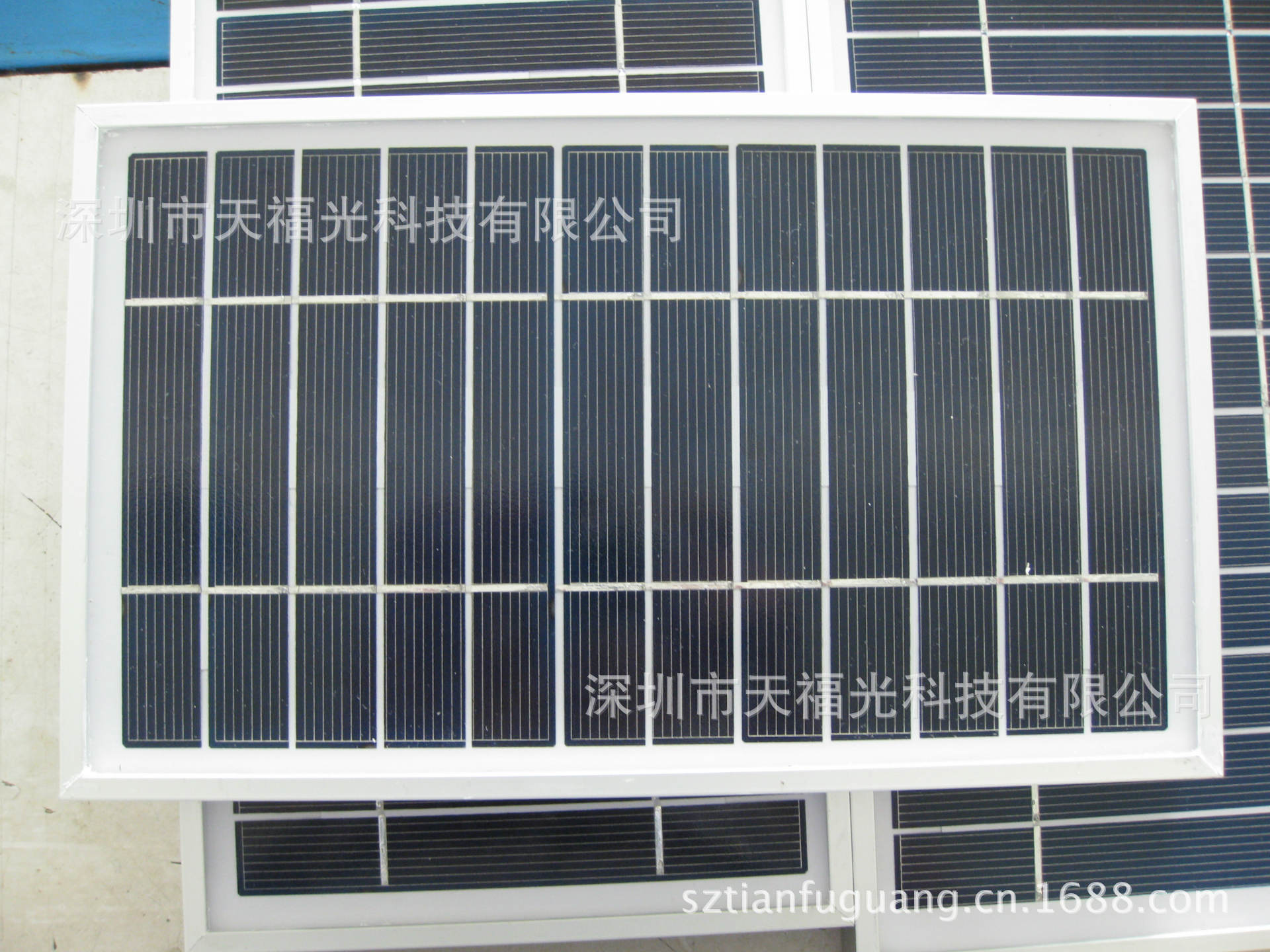 玻璃层压太阳能电池板、尺寸291*171*3.5mm、6V7W