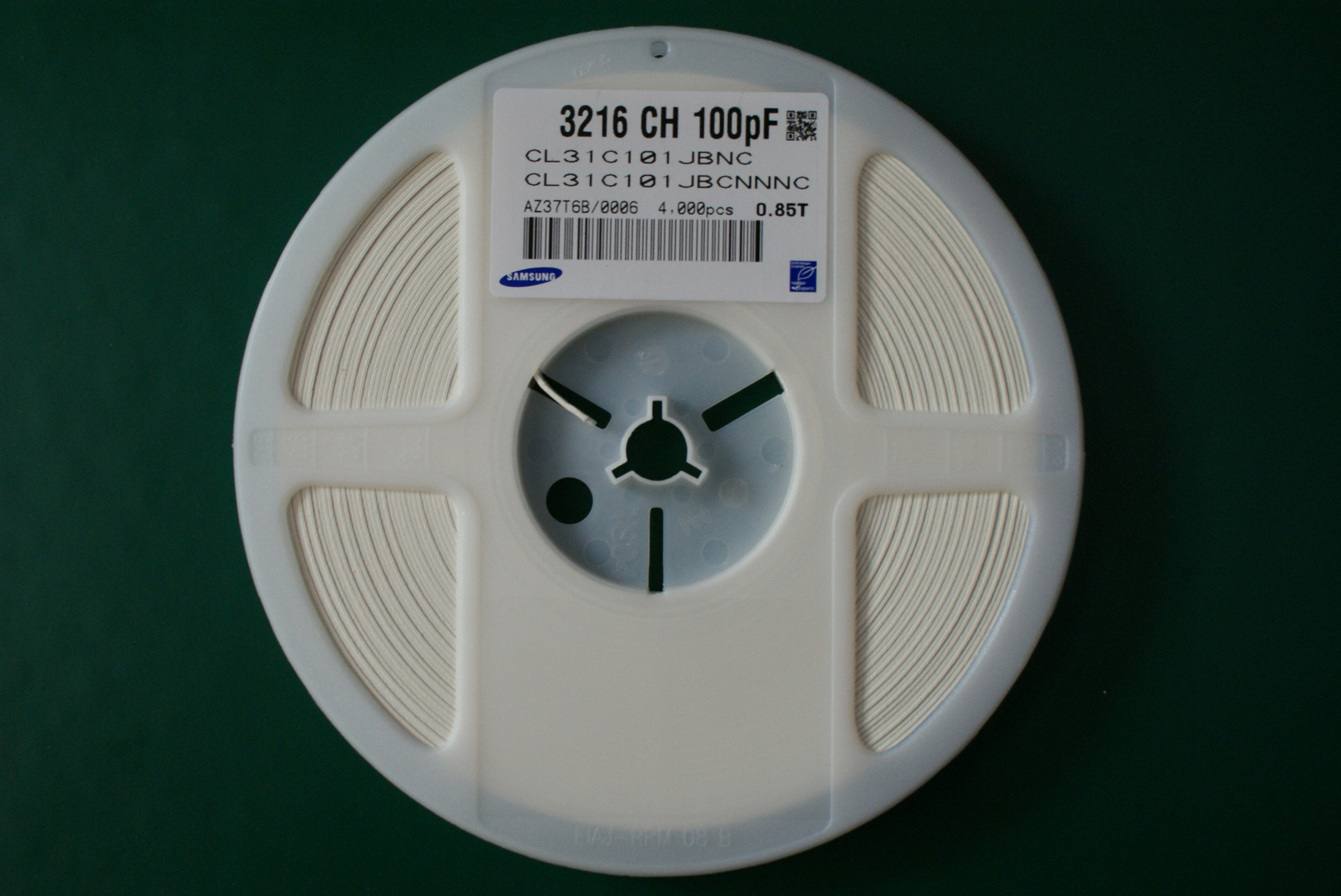 贴片电容  101J 50V COG 1206 ; CL31C101JBCNNNC