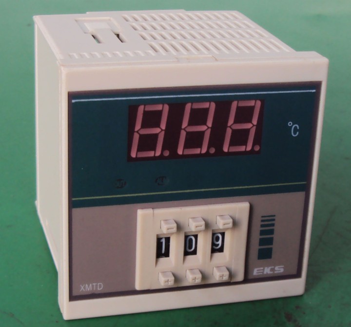 短壳XMTD－1001 数显温控仪AC380V /AC220V    0--999度 K型，E型