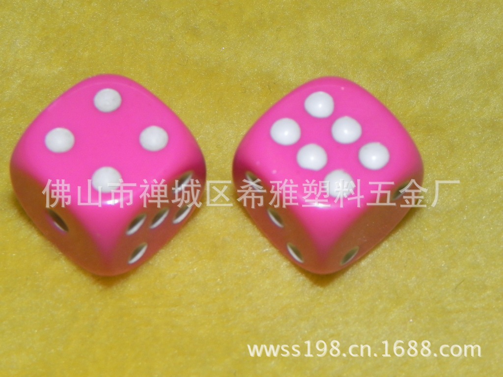 wholesale The new 6 Count Plastic game Dice 16mm Color dice