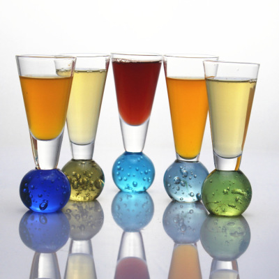 Lead-free glass Wine Glass V-shaped cup colour Cocktail glass Spirits Cup An evening cup direct deal