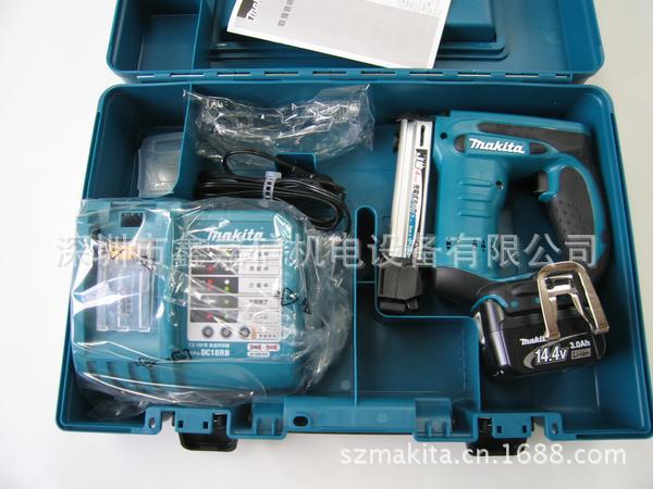现货批发日本 makita牧田 充电式码钉枪 ST420DZK