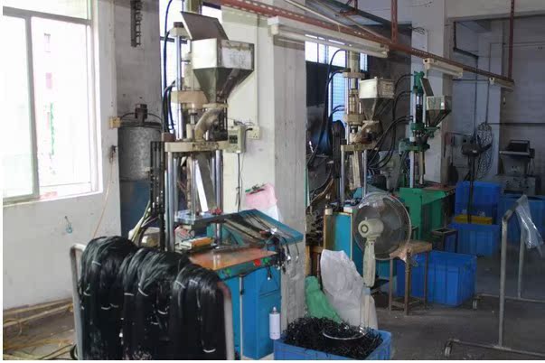 912832418_1749290229