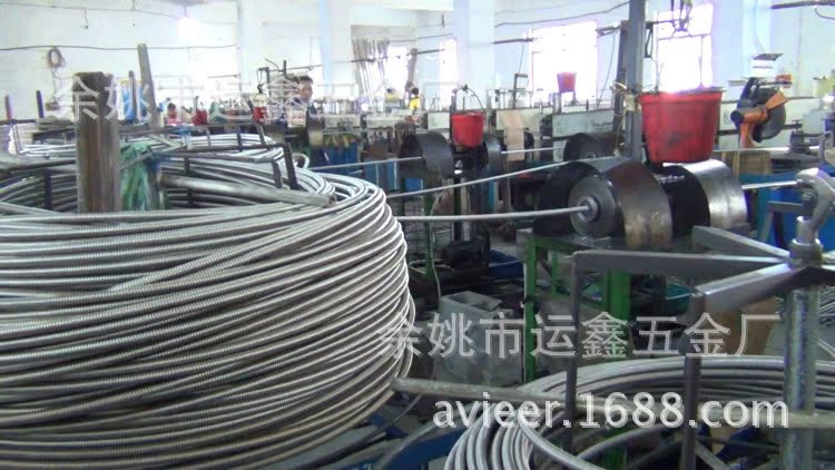 Wholesale 304 stainless steel corrugated tubes for 4-inch, 6-inch and 1-inch cold and hot water inlet hoses of solar water heaters undefined