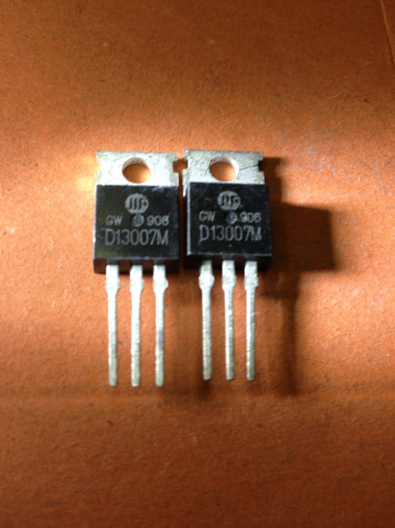 D13007 13007 D13007K D13007M E13007原装拆机仪器测试质量稳定