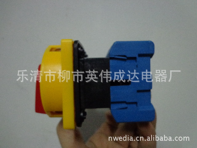 三相负载断路开关 JHD11-32   JFD11-25 JYD11电源高耐压设计