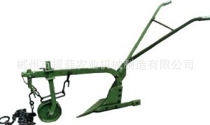 大量供应出口非洲畜力犁 ，步犁 ，畜力牵引犁，玉米播种机，犁耙